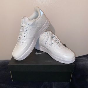 NWOT Nike Air Women's Shoes